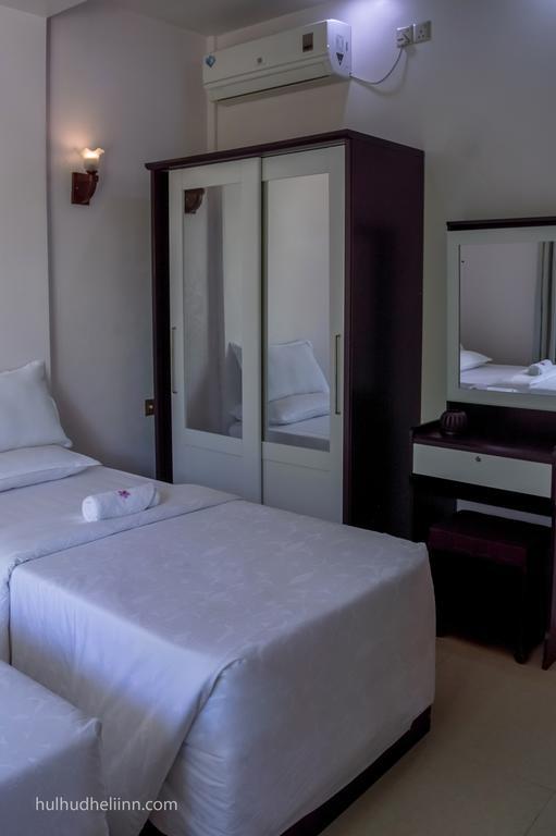 Hulhudheli Inn Экстерьер фото