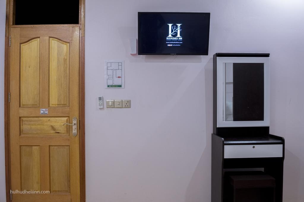 Hulhudheli Inn Экстерьер фото